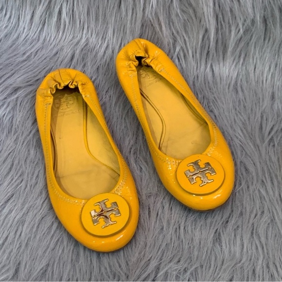 Tory Burch Shoes - COPY - Tory Burch Reva daisy gold ballet flats 8.5